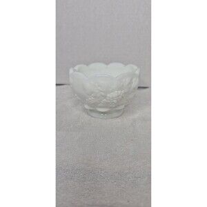 VTG WESTMORELAND PANELED GRAPE MILK GLASS PEDESTAL BOWL  SCALLOPED EDGES 2.75”